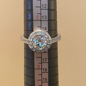 925 Sterling Silver w/ Real Swarovski Ring
